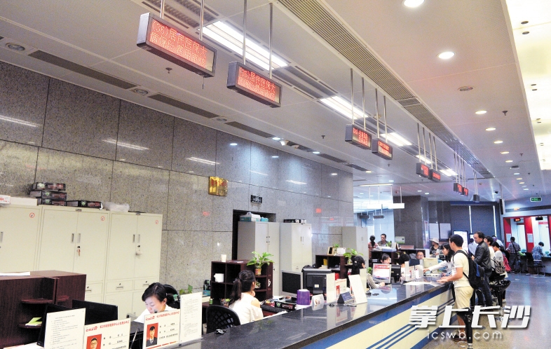 大庆同城24小时医保提取(同城医保卡转移怎么办理)