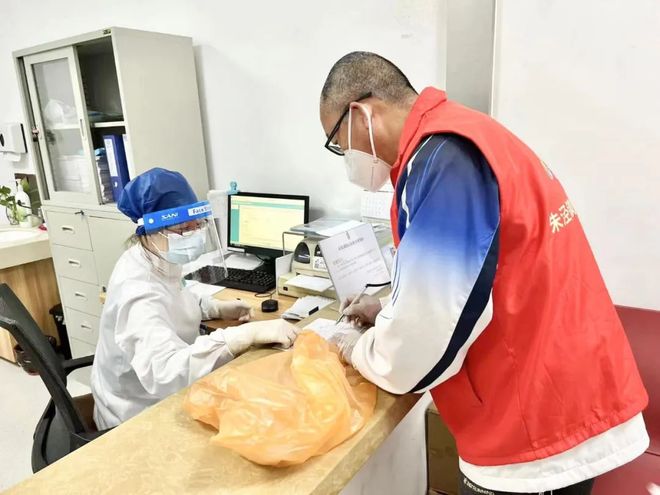 大庆24小时高价回收医保(24小时高价回收医保医保套出)